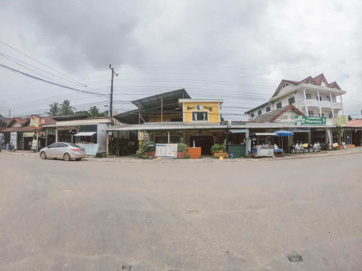 Pan'S Place Hotel Vang Vieng Luaran gambar